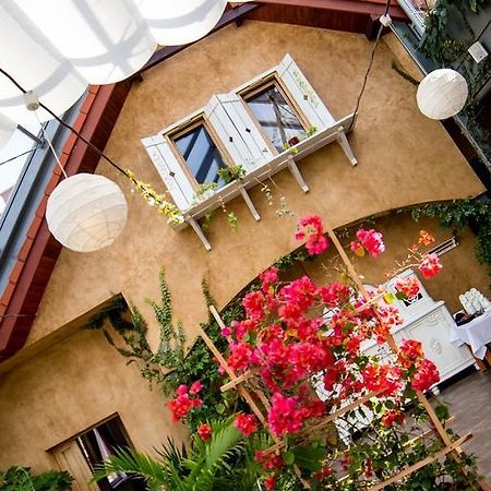 Hotel Luka ราดอม ภายนอก รูปภาพ