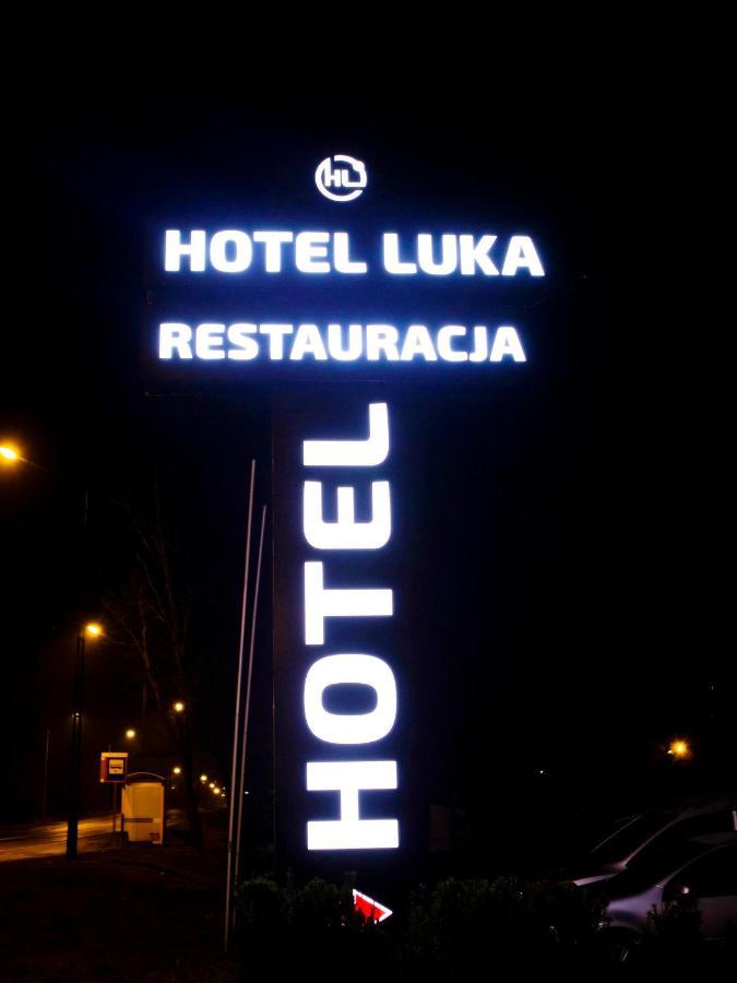 Hotel Luka ราดอม ภายนอก รูปภาพ