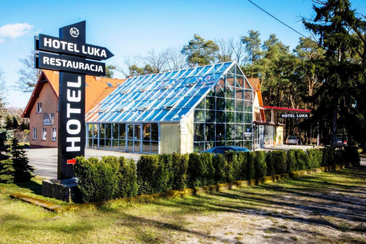 Hotel Luka ราดอม ภายนอก รูปภาพ
