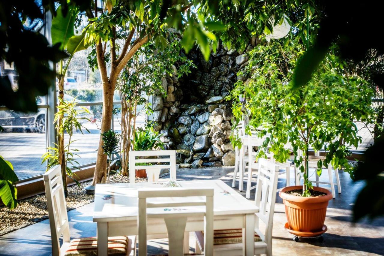Hotel Luka ราดอม ภายนอก รูปภาพ