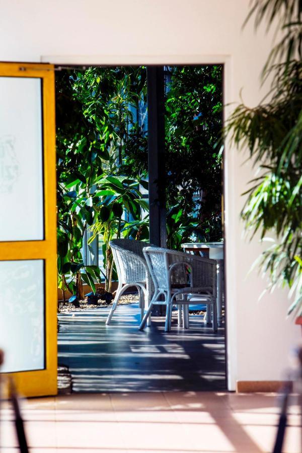 Hotel Luka ราดอม ภายนอก รูปภาพ