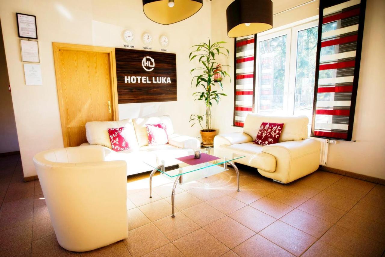 Hotel Luka ราดอม ภายนอก รูปภาพ