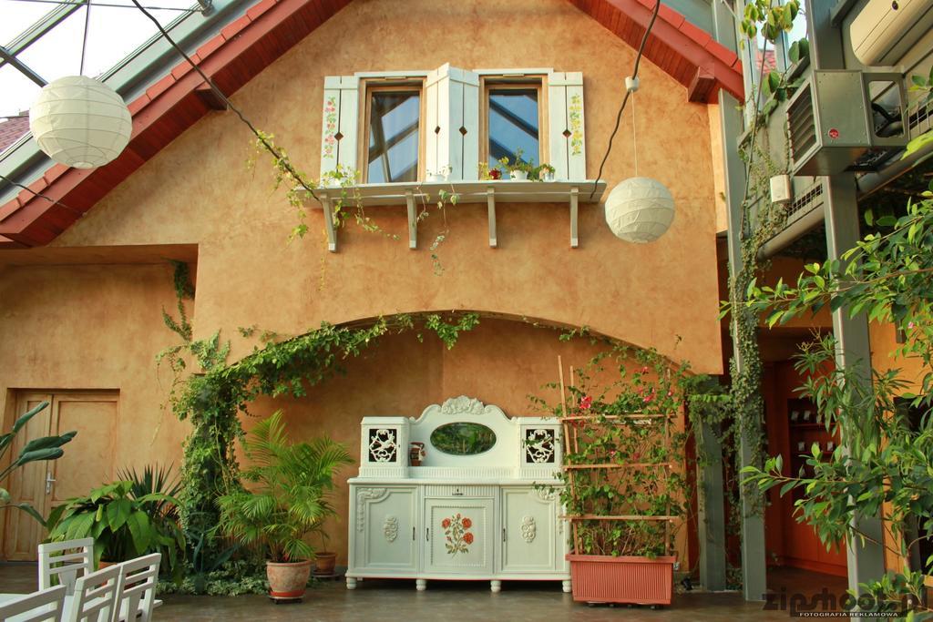 Hotel Luka ราดอม ภายนอก รูปภาพ