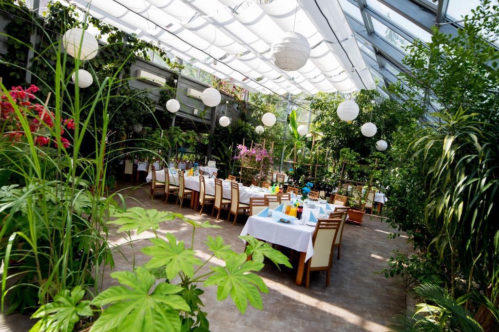 Hotel Luka ราดอม ภายนอก รูปภาพ
